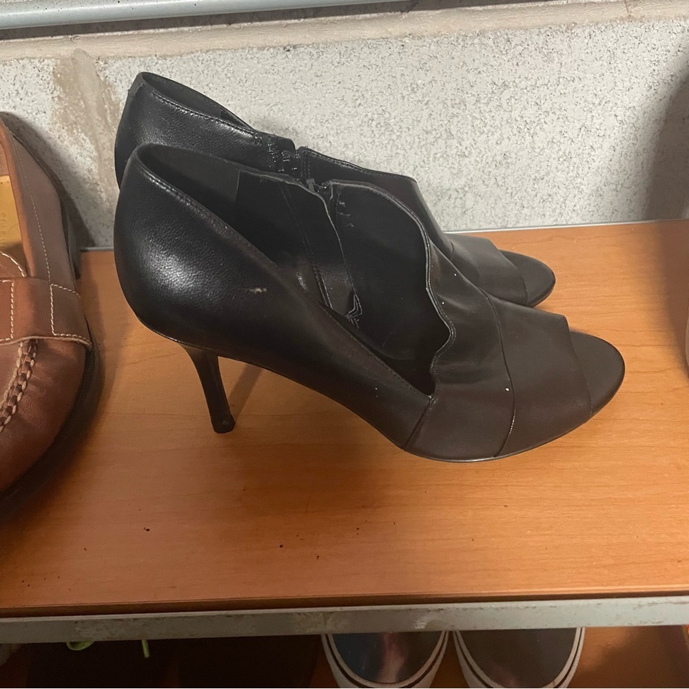 Nine West Elegant Black Women's Heels size 6